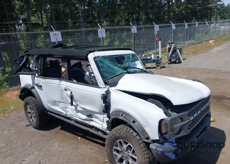 2023 Ford Bronco Badlands z USA, uszkodzony, nr VIN 1FMEE5DP2PLB89119